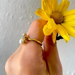 JUICY COUTURE | Pearl & Gold spider ring